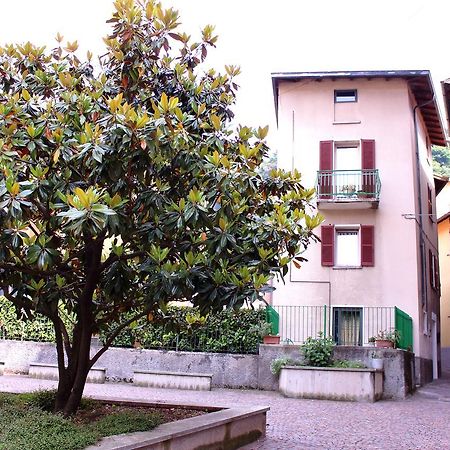 La Magnolia Guests House Bed & Breakfast Dervio Exterior photo